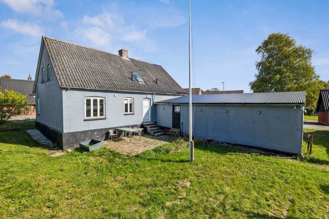SKAB JERES DRØMMEHJEM I RUMMELIGE RAMMER, billede 1 af 8