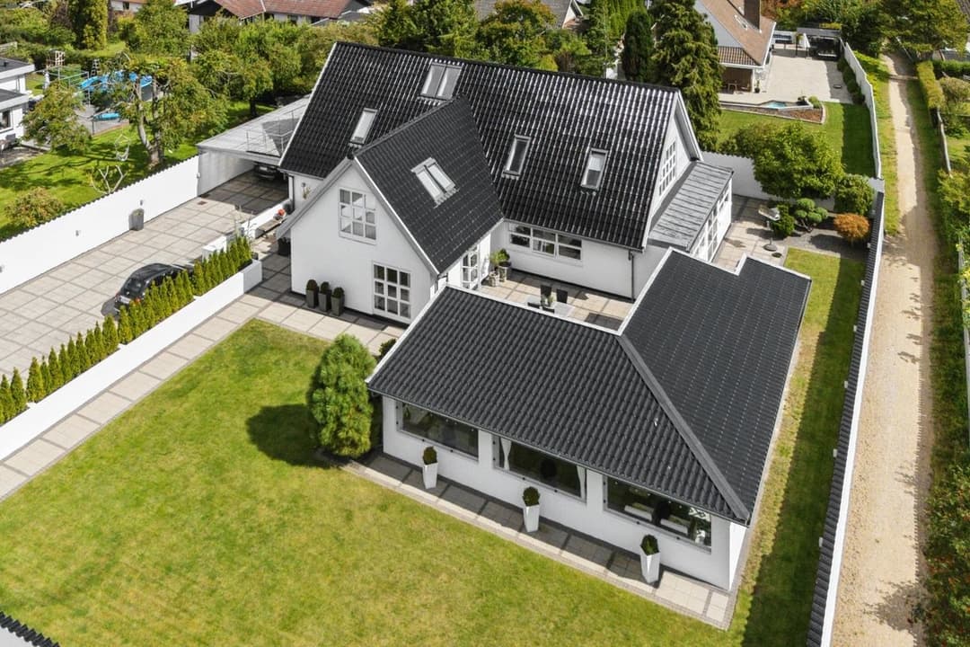 En sjældent udbudt liebhaverejendom med eksklusive detaljer, billede 1 af 8
