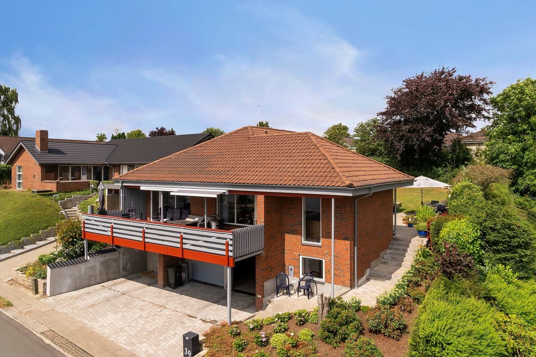 UDSIGTSVILLA, billede 1 af 8